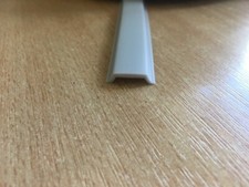 BAILEY TOP HAT AWNING RAIL