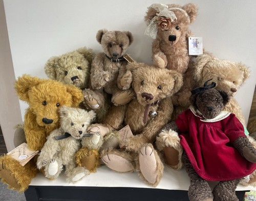 Mohair teddy bear - x,