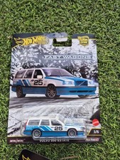 Hot Wheels Premium Volvo 850
