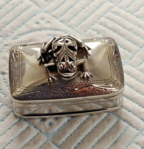 Solid silver hallmarked - solid,