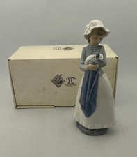 Nao Lladro Porcelain 'Sweet