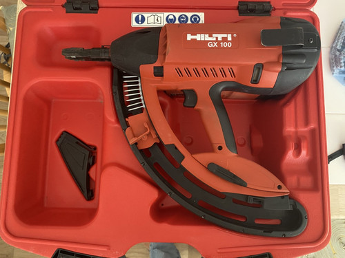 Hilti 100 nail gun - nail, with
