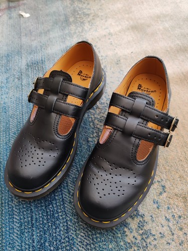 New perfect condition black - condition,