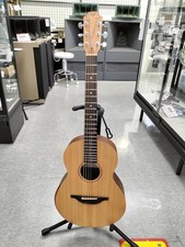 Sheeran by Lowden W04