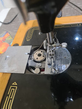 10 SINGER SEWING MACHINE METAL BOBBINS 201K/99K/66K/185K/401/411G/300/400