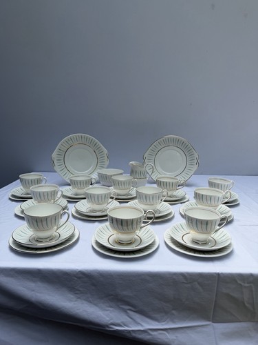 Queen anne caprice bone china - caprice,