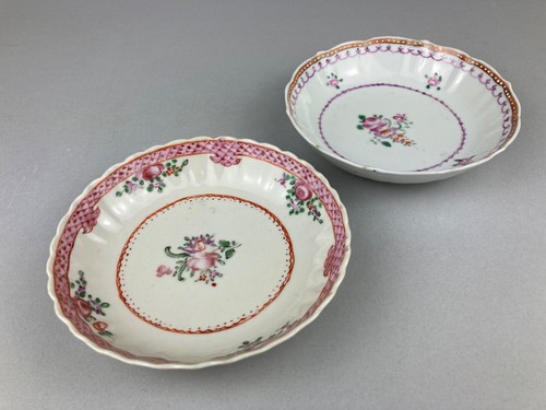 Pretty antique 18th c - 2,