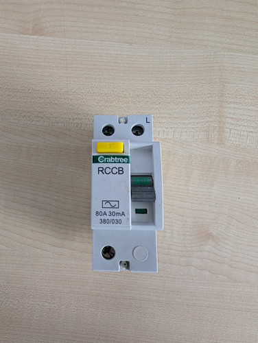 Crabtree rccb 80a 30ma - 80a,