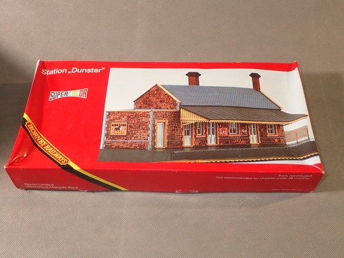 Hornby r188 dunster station - hornby,