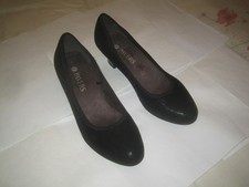 Ladies shoes ‘ PAVERS ‘