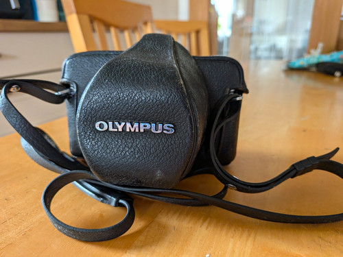 Olympus silver 35mm slr - olympus,