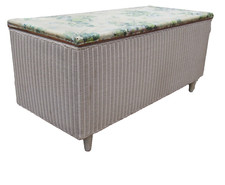 VINTAGE LARGE GENUINE LLOYD