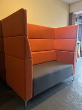 OFFICE SEATING POD BOOTH
