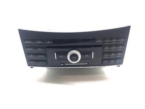 Mercedes class w212 radio - ,