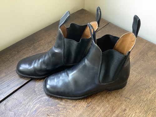 Pre loved leather - pre,