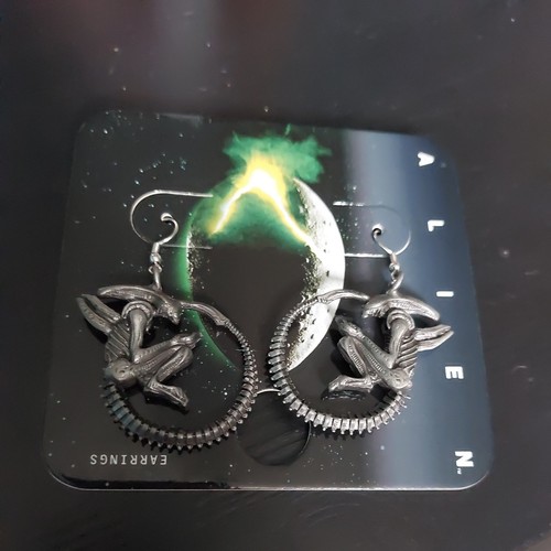 Alien xenomorph drop earrings - alien,