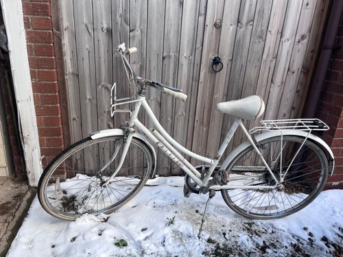 Ladies raleigh shopper bike - ladies,