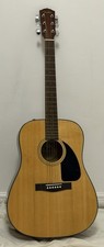 DG-60/NAT-DS- V2Fender Acoustic Guitar w/ strap and Cover