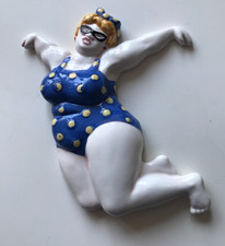 Vintage Bathing Lady,  Wall Plaque , Ceramic 6 inches