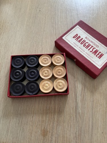 Boxwood draughtsman boxed set - draughtsman,