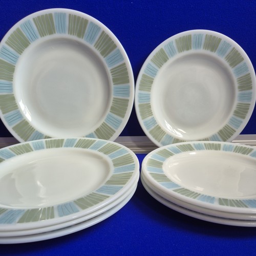 Pyrex matchmaker dinner - pyrex, plates