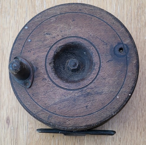 Vintage wooden fishing reel - vintage,
