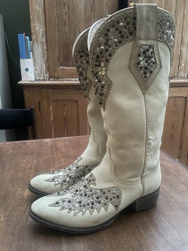 Cream vintage cowboy boots - vintage,