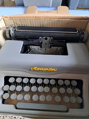 Vintage louis marx co - louis, &