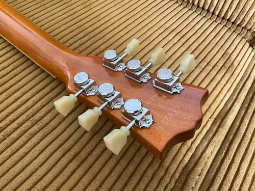 Vintage locking guitar - locking,