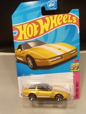 Hot Wheels '84 Corvette Gold
