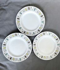 3 x 25cm Dinner Plates Alfred Meakin “ Corinth” Glo White Vintage Retro