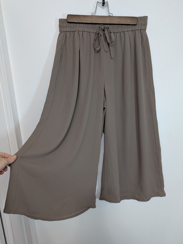 Babaton medium wide leg capris - babaton,