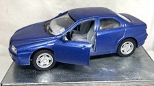 Berlina KINSMART Alfa Romeo