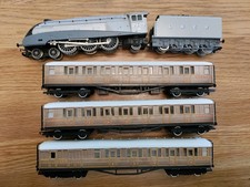 Hornby OO gauge set R.312 LNER