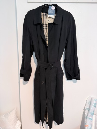 Authenticated vintage burberry - authenticated,