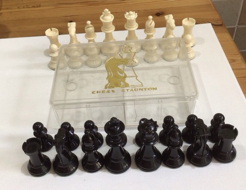 Staunton vintage chess - vintage,
