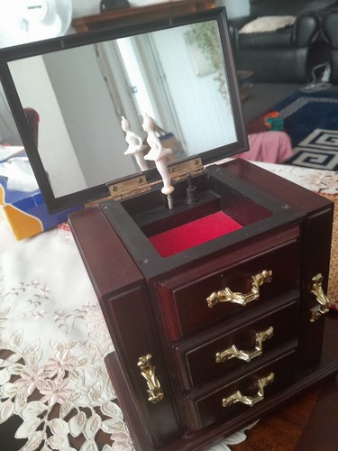 Wooden musical jewellery box - wooden,