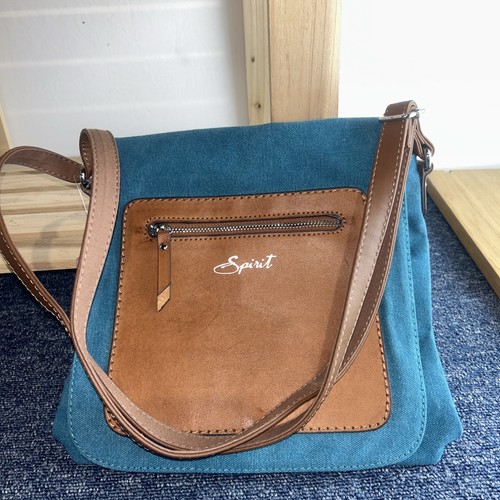 Cross body shoulder - body,