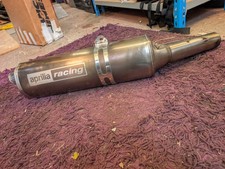 Aprilia Racing RSV1000 Mille