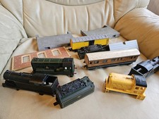 Carriage Coach Wagon Loco 00