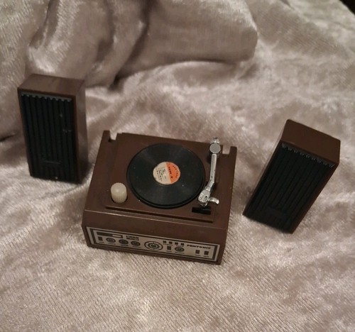 Vintage sindy record player - vintage,