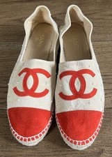 Chanel Red/Beige Suede Pearls