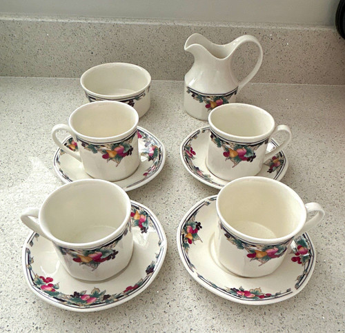 Royal doulton tea - , cups