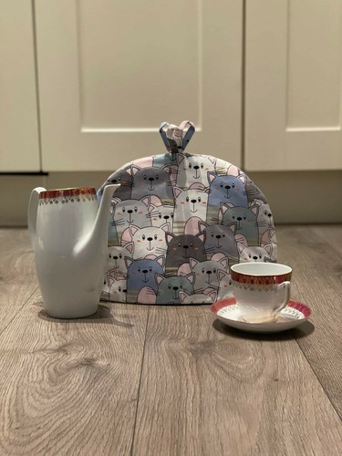 Medium tea cosy - 11,