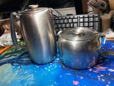 Old Hall 1.5 pint Teapot and 2 pint Coffee or Hot Water Pot.