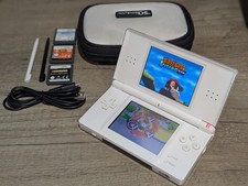Nintendo DS White Bundle + 4