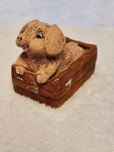 Pig trough figure - figure,