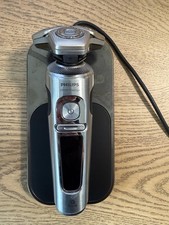Philips Shaver 9000 Prestige SP9871/22 – Wet & Dry Electric Shaver + Extras
