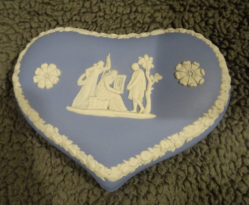 Wedgwood blue jasperware - blue, heart
