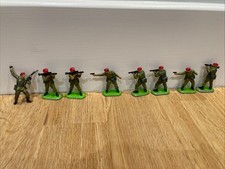 Britains Super Deetail - 8 X